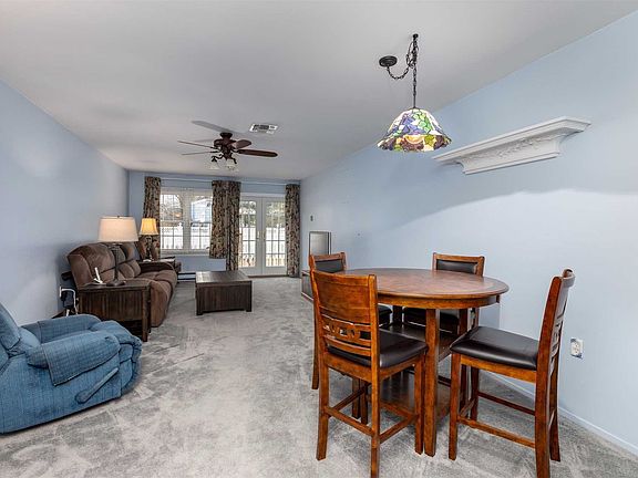 4th image of 199 Revere Dr