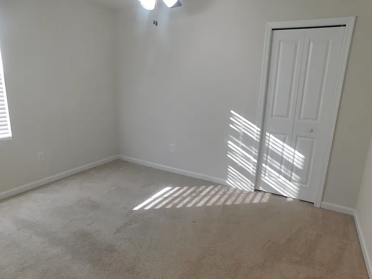204 Dietz Dr — Photo 9