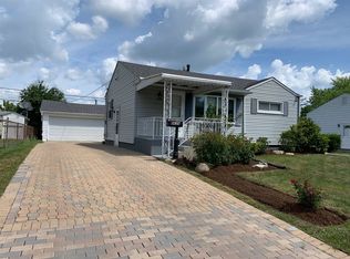 2638 Mohawk Rd, Waukegan, IL 60087