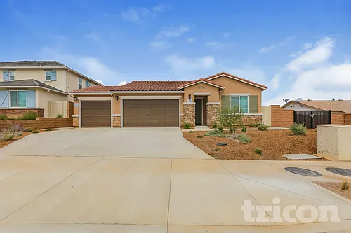 1704 Taylor Ave Photo 1