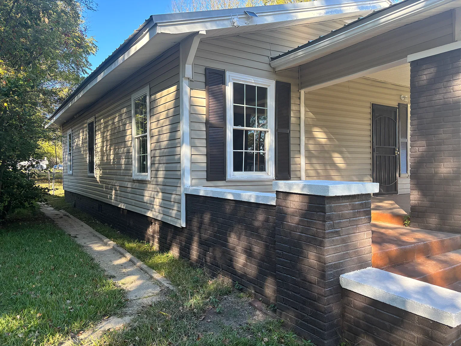 11th Ave, Birmingham — Photo 1