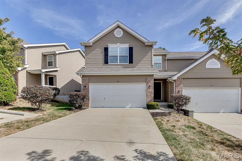 3 bed, 2.5 bath, 1748 sqft, $2,200 — Photo 1