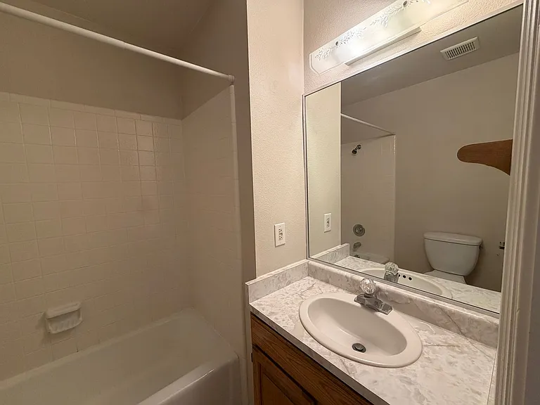 375 S Main St #8 — Photo 10