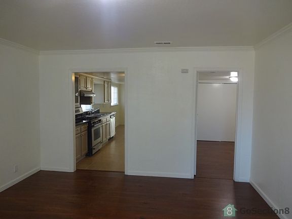 4th image of 1424 Pine Ave