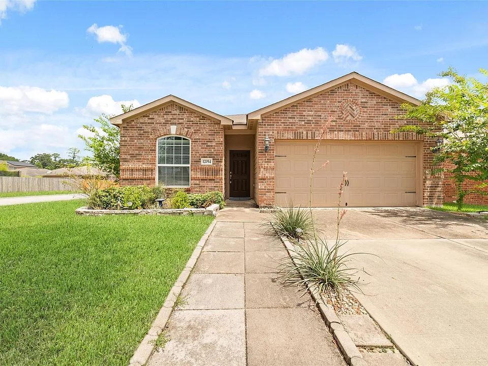 12054 Fairquarter Ln