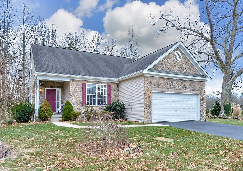 1st image of 13 Princess Anne Ln