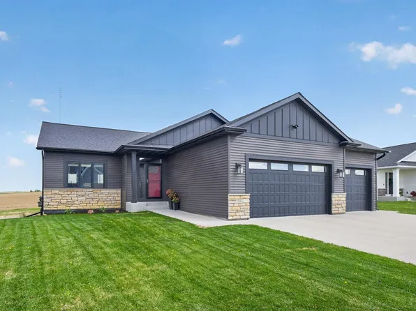 1737 Brandt Dr NE, Byron, MN 55920