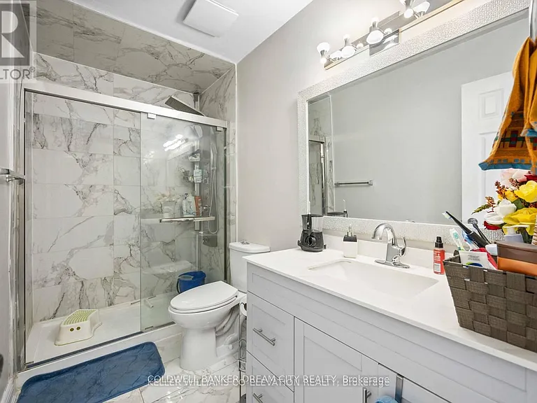3073 Ireson Ct #UPPER — Photo 6