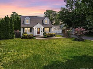 1454 Huntington Rd, Stratford, CT 06614