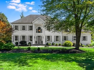 120 Woods End Dr, Bernards Twp., NJ 07920