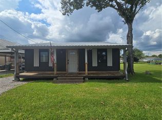 225 Cypress Dr, Des Allemands, LA 70030