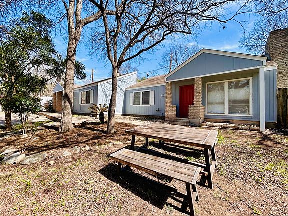 4th image of 2408 La Casa Dr #B