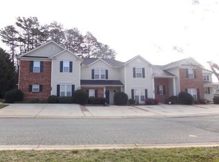 9130 Treyburn Dr, Charlotte, NC 28216