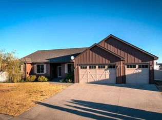 6646 W Buffalo Grass Ln, Rathdrum, ID 83858