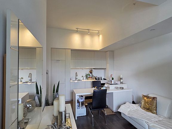 5th image of 370 Martha St #301