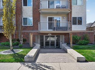 809 E 4th St NE #202, Calgary, AB T2E 3S9