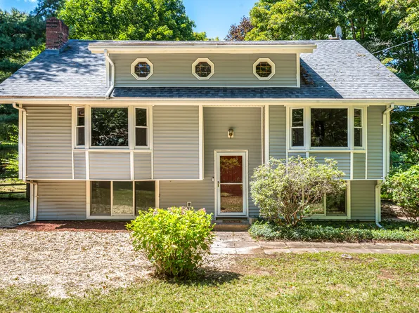 126 Hebron Road, Andover, CT 06232