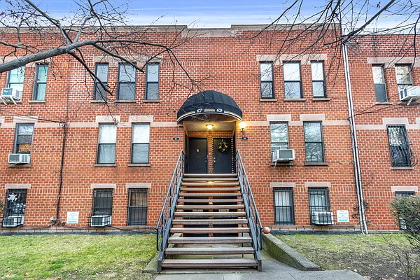 Rented by Brown Harris Stevens | media 22