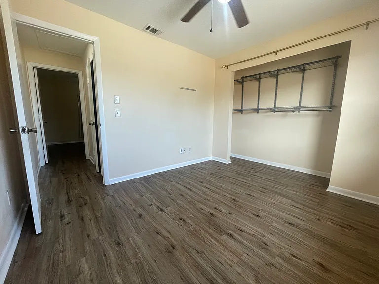 257 Lomond Dr #B — Photo 7