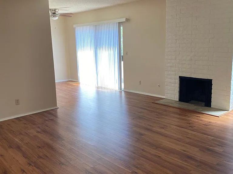4160 Duquesne Ave #3 — Photo 2