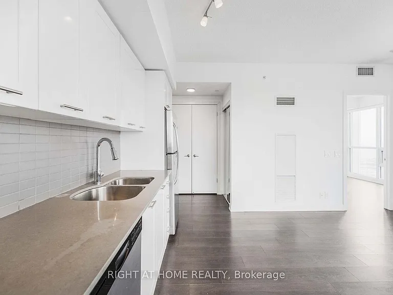 2212 Lake Shore Blvd W #2806 — Photo 8