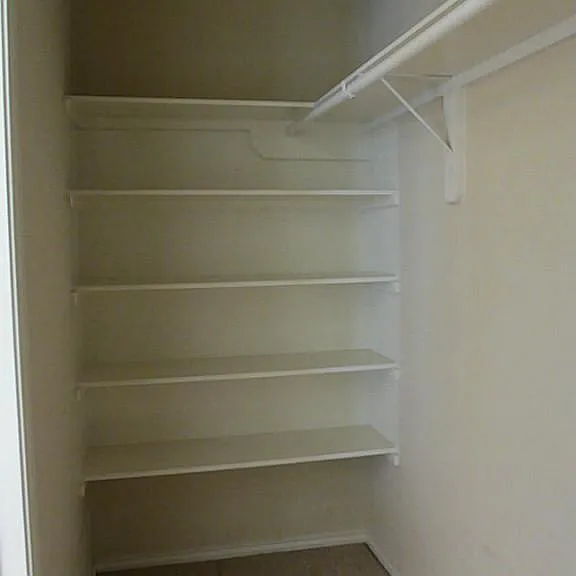 6031 Lynwood Banks Ln — Photo 14