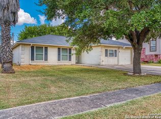 6711 Calm Lake Dr, San Antonio, TX 78244