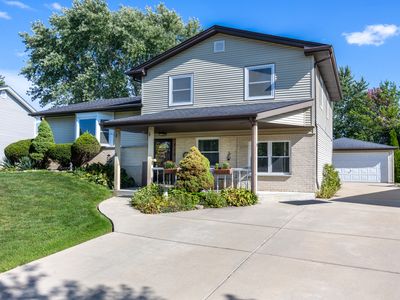 713 Oklahoma Way, Elk Grove Village, IL, 60007