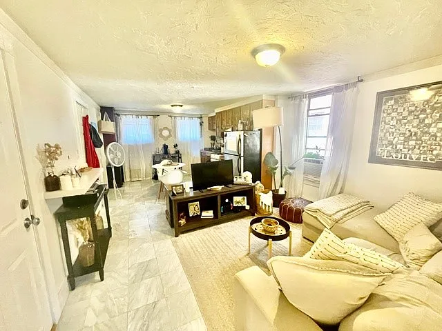 288 Hanover St #2F — Photo 6
