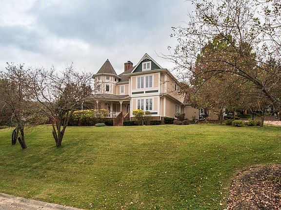 2nd image of 2174 Eastwood Ln