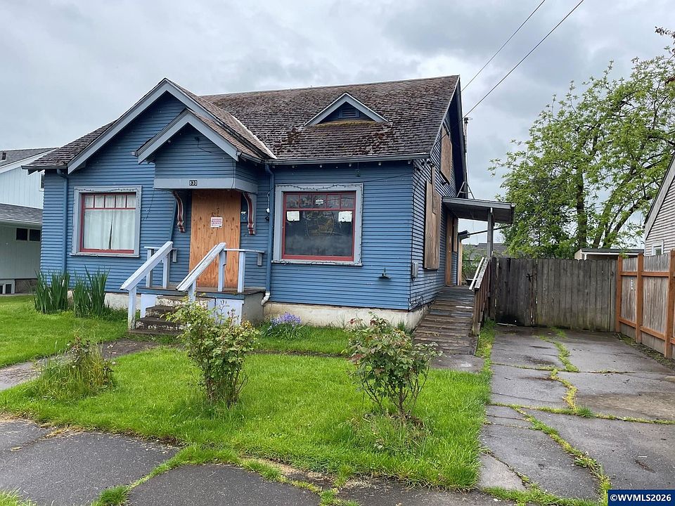 2nd image of 830 5th Ave SE