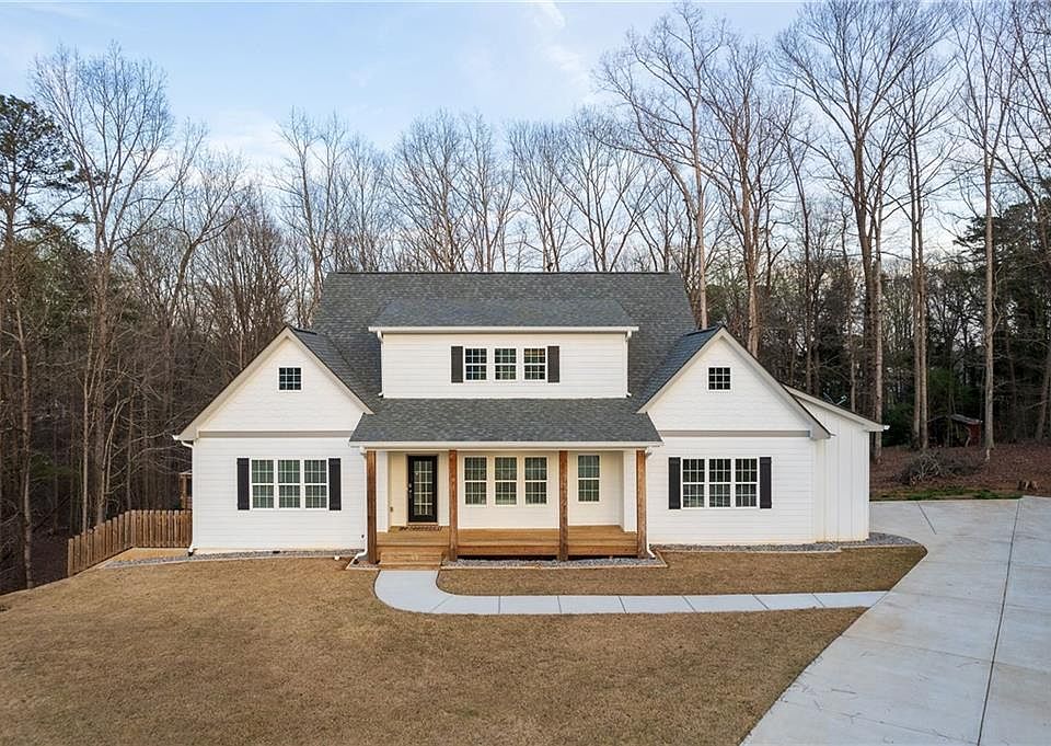 1st image of 450 Oliver Ridge Dr