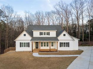 450 Oliver Ridge Dr, Commerce, GA