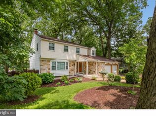 18 Forest Hill Dr, Cherry Hill, NJ 08003