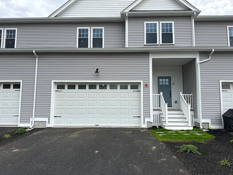 267 Blackstone St — Photo 12