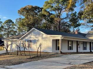 615 S Wheatley St, Ridgeland, MS 39157