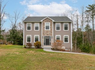 25 Chestnut St, Old Orchard Beach, ME 04064