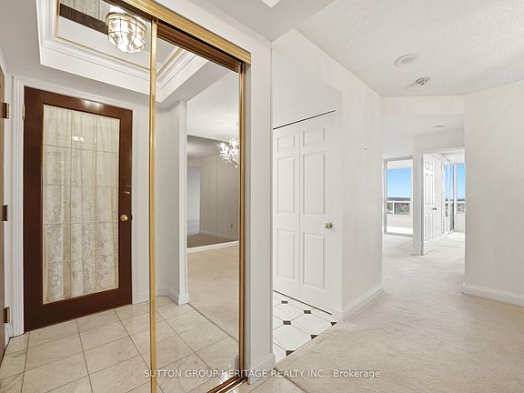 2nd image of 24 Hanover Rd #1405
