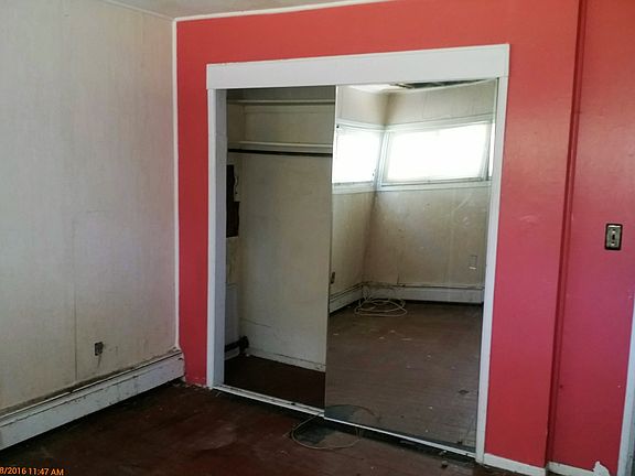 5th image of 26 Mist Ln
