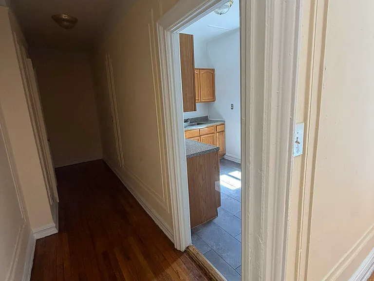 4530 Broadway #6E — Photo 5