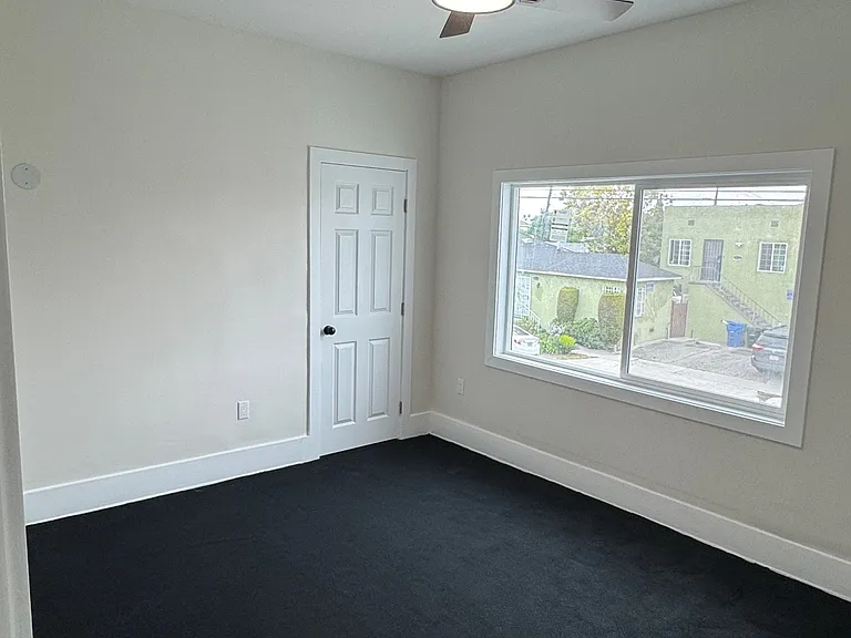 1549 W 54th St #1553 — Photo 9