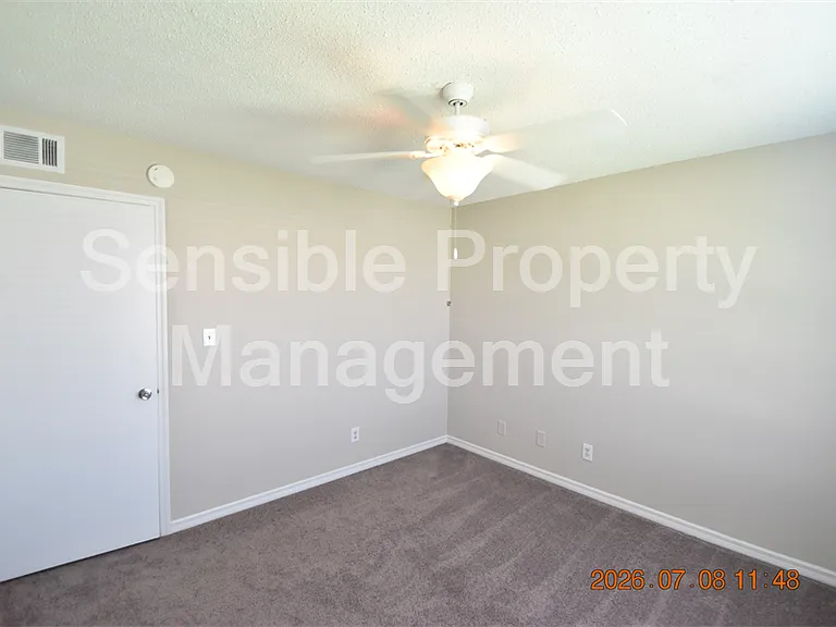 2302 Maki Rd #2 — Photo 18