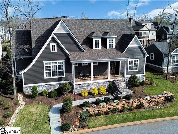 2nd image of 205 Saluda Run Dr