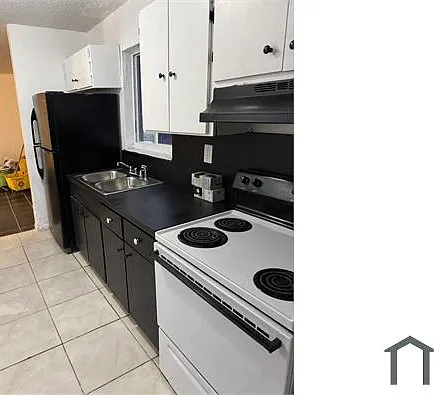 1734 NW 49th St — Photo 14