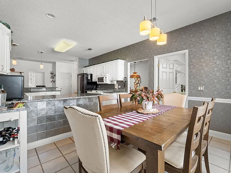 8432 Millstream Dr — Photo 19