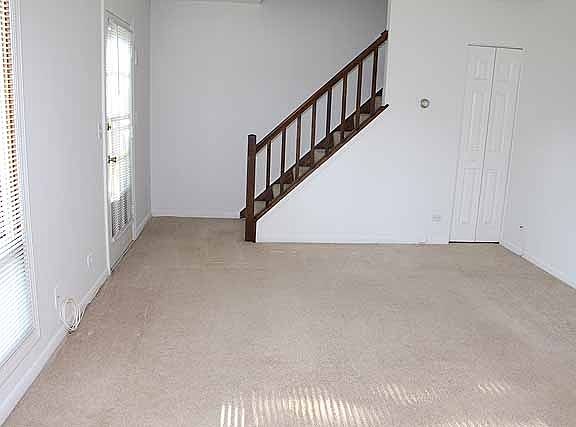 2nd image of 885 Wellington Ave #0