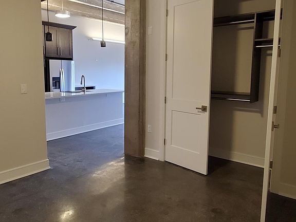 4th image of 225-239 McWhorter St #302