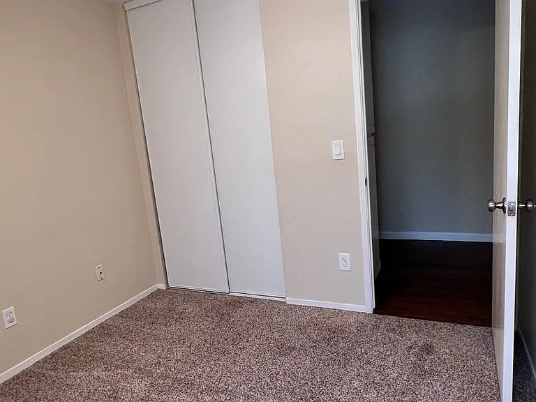3817 Rotterdam Ave — Photo 11