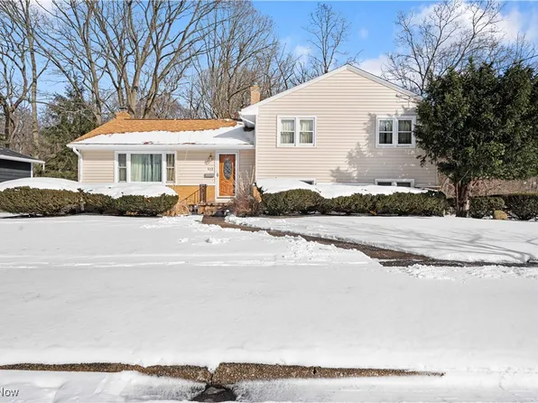 523 Stonewood Dr, Akron, OH 44313