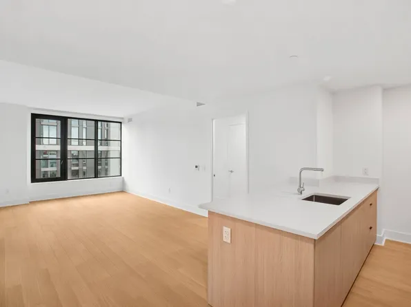 499 President Street image 1 of 33